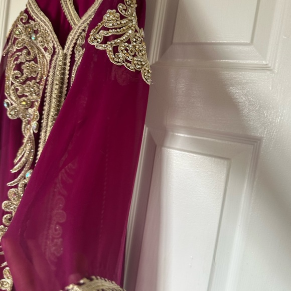 Moroccan Kaftan - Picture 3 of 5